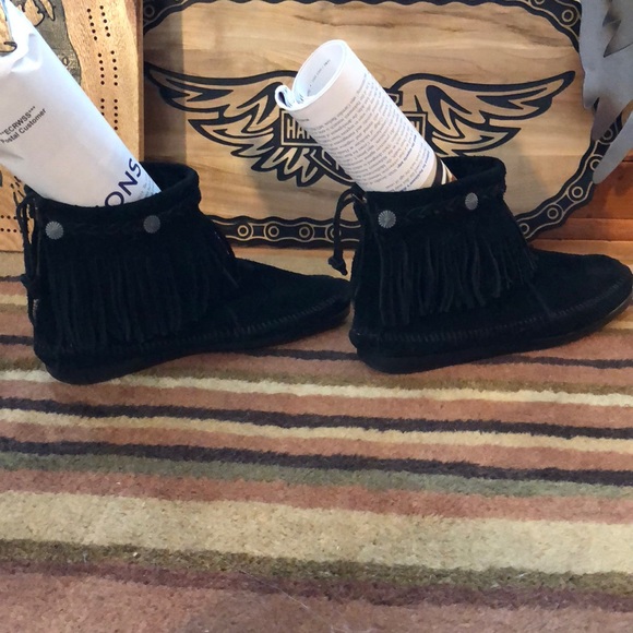 Minnetonka Moccasins sz. 9 - Picture 3 of 8